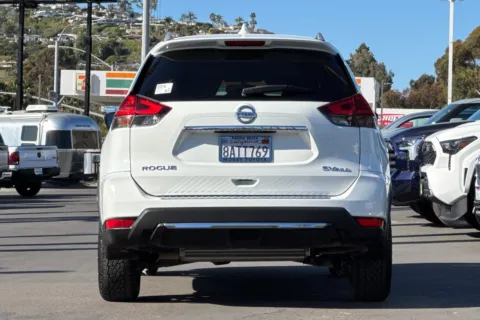 More photos of 2017 Nissan Rogue SV at Mossy Toyota, CA