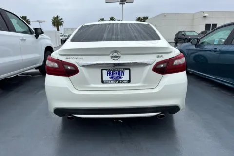 More photos of 2018 Nissan Altima 2.5 SR at Mossy Toyota, CA