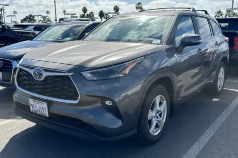 Photos of 2023 Toyota Highlander Hybrid LE for sale in San Diego, CA at Mossy Toyota