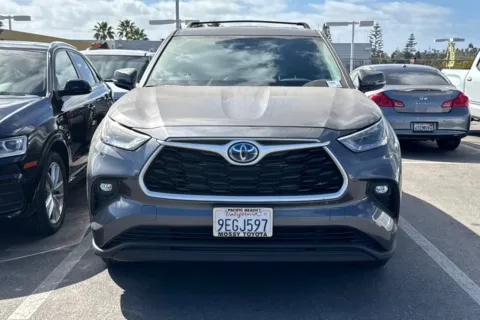 More photos of 2023 Toyota Highlander Hybrid LE at Mossy Toyota, CA