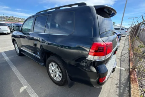 More photos of 2018 Toyota Land Cruiser at Mossy Toyota, CA