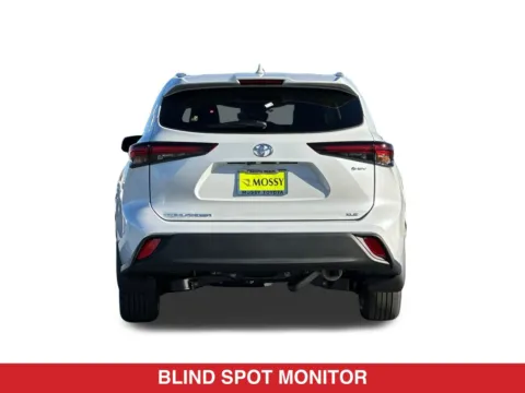 More photos of 2026 Toyota Highlander Hybrid XLE at Mossy Toyota, CA