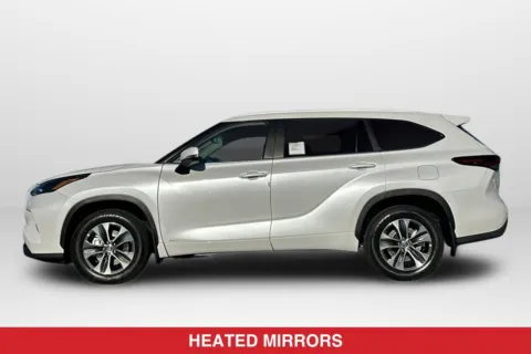 White 2026 Toyota Highlander Hybrid XLE for sale in San Diego, CA