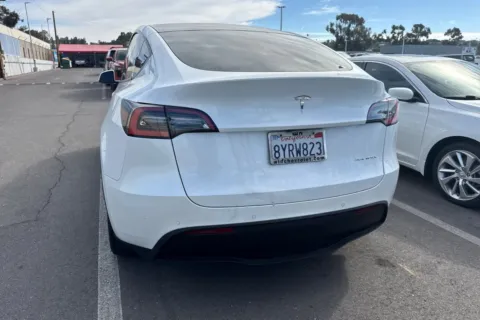 More photos of 2020 Tesla Model Y Long Range at Mossy Toyota, CA