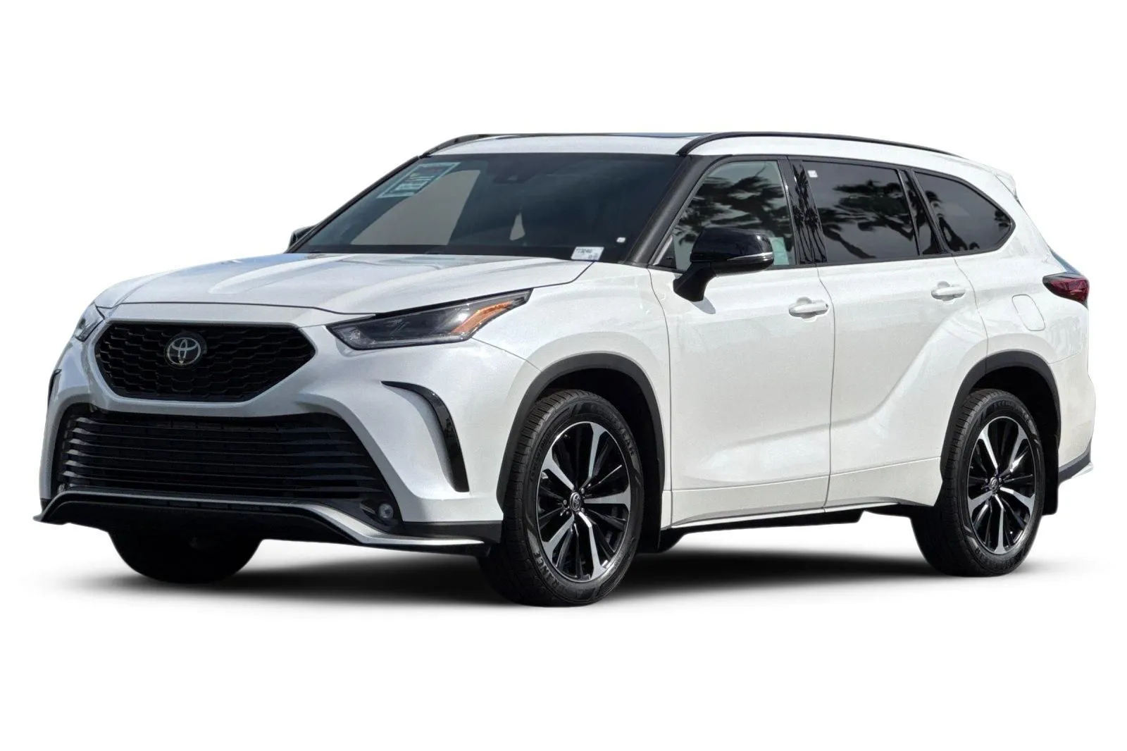 White 2021 Toyota Highlander XSE for sale in San Diego, CA