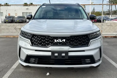 More photos of 2023 Kia Sorento SX at Mossy Toyota, CA