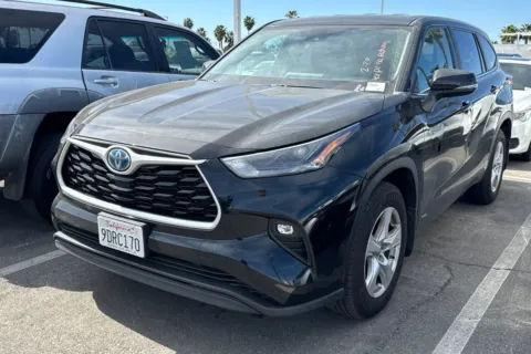 Photos of 2023 Toyota Highlander Hybrid LE for sale in San Diego, CA at Mossy Toyota