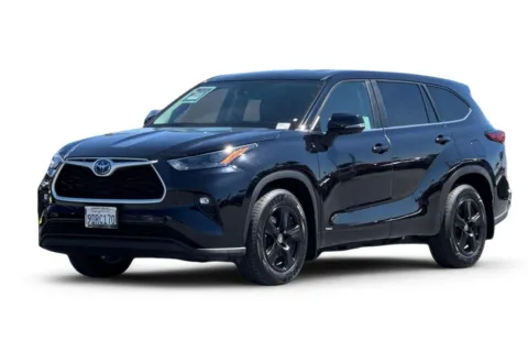 Gray 2023 Toyota Highlander Hybrid LE for sale in San Diego, CA