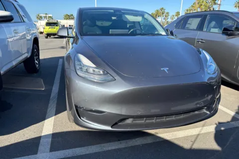 More photos of 2021 Tesla Model Y Long Range at Mossy Toyota, CA