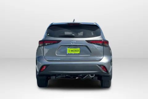 More photos of 2026 Toyota Highlander Hybrid XLE at Mossy Toyota, CA