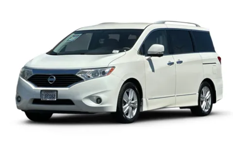 White 2014 Nissan Quest 3.5 LE for sale in San Diego, CA