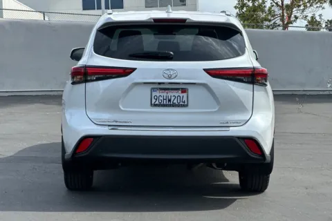 More photos of 2023 Toyota Highlander XLE at Mossy Toyota, CA
