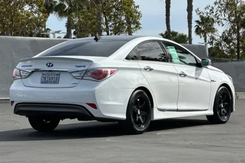 More photos of 2015 Hyundai Sonata Hybrid Limited at Mossy Toyota, CA
