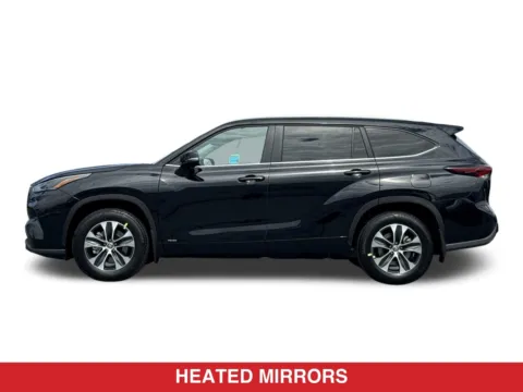 Photos of 2026 Toyota Highlander Hybrid XLE for sale in San Diego, CA at Mossy Toyota