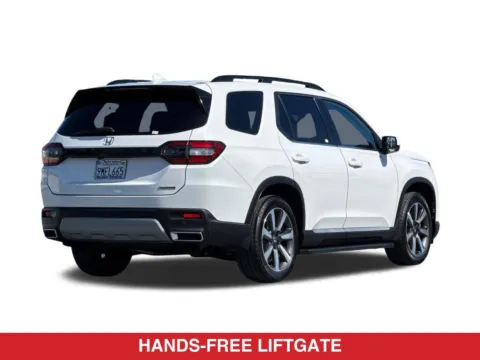More photos of 2024 Honda Pilot Touring at Mossy Toyota, CA