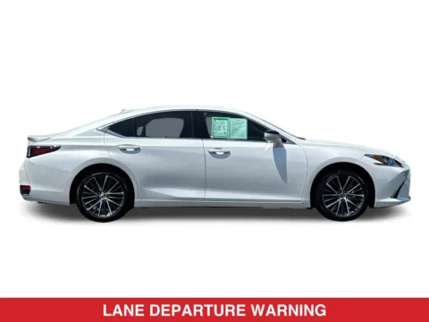More photos of 2025 Lexus ES 300h at Mossy Toyota, CA