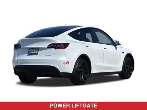 More photos of 2023 Tesla Model Y Long Range at Mossy Toyota, CA
