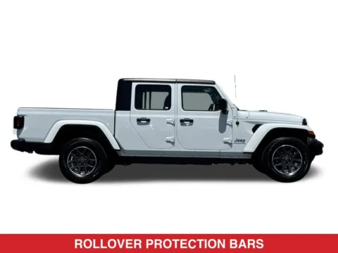 More photos of 2022 Jeep Gladiator Overland at Mossy Toyota, CA