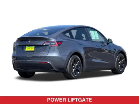 More photos of 2021 Tesla Model Y Long Range at Mossy Toyota, CA