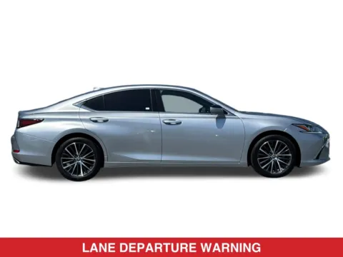 More photos of 2022 Lexus ES 350 at Mossy Toyota, CA