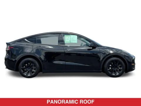 More photos of 2022 Tesla Model Y Long Range at Mossy Toyota, CA