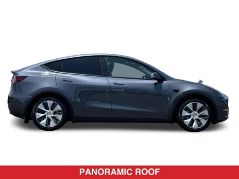 More photos of 2023 Tesla Model Y Long Range at Mossy Toyota, CA