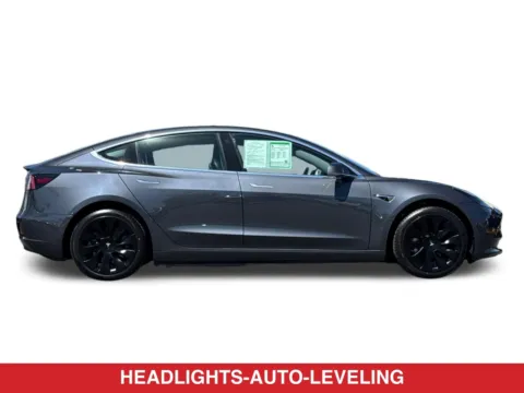 More photos of 2018 Tesla Model 3 Long Range at Mossy Toyota, CA