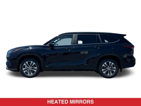 Photos of 2026 Toyota Highlander Hybrid XLE for sale in San Diego, CA at Mossy Toyota