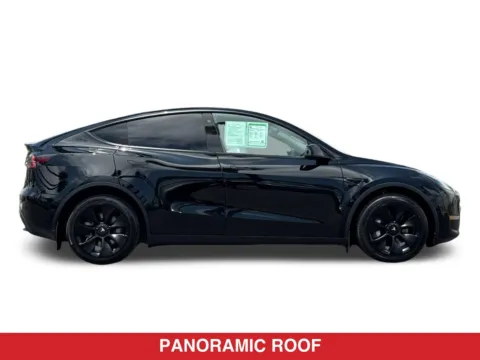 More photos of 2022 Tesla Model Y Long Range at Mossy Toyota, CA