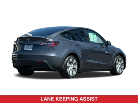 More photos of 2022 Tesla Model Y Long Range at Mossy Toyota, CA