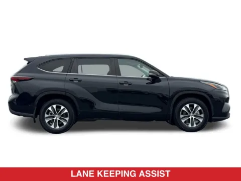 More photos of 2024 Toyota Highlander XLE at Mossy Toyota, CA