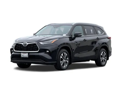 Black 2024 Toyota Highlander XLE for sale in San Diego, CA