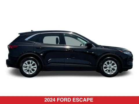 More photos of 2024 Ford Escape Active at Mossy Toyota, CA