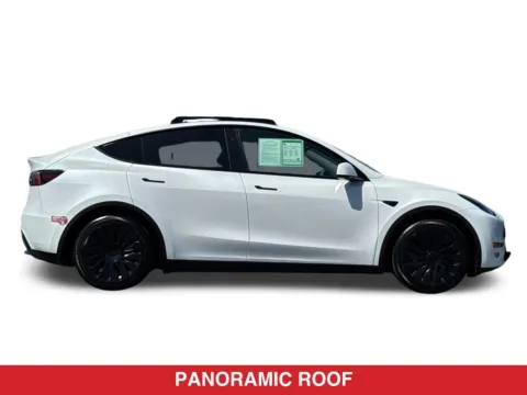 More photos of 2023 Tesla Model Y Long Range at Mossy Toyota, CA
