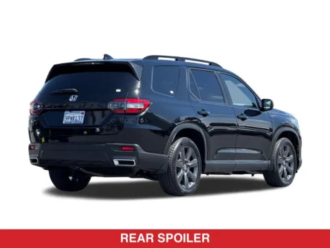 More photos of 2025 Honda Pilot Sport at Mossy Toyota, CA