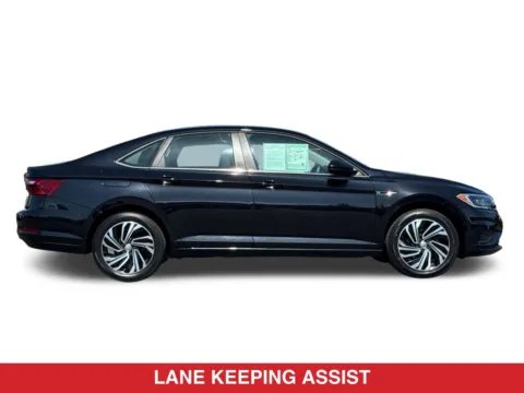 More photos of 2020 Volkswagen Jetta SEL at Mossy Toyota, CA