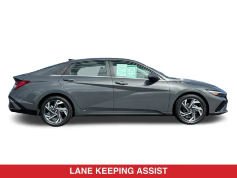 More photos of 2025 Hyundai Elantra Limited at Mossy Toyota, CA