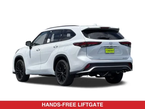 More photos of 2026 Toyota Highlander XSE at Mossy Toyota, CA