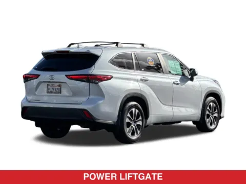 More photos of 2023 Toyota Highlander XLE at Mossy Toyota, CA