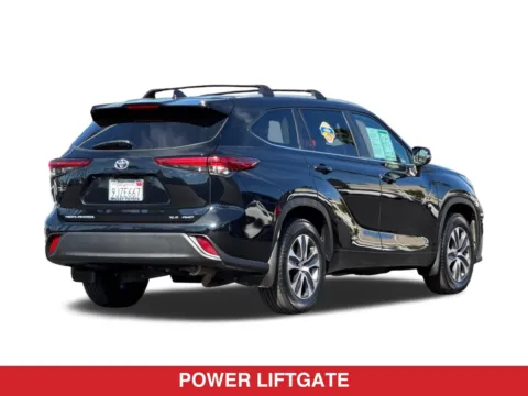 More photos of 2023 Toyota Highlander XLE at Mossy Toyota, CA
