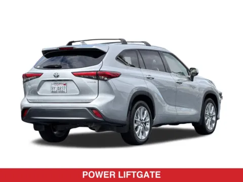 More photos of 2021 Toyota Highlander Hybrid Limited at Mossy Toyota, CA