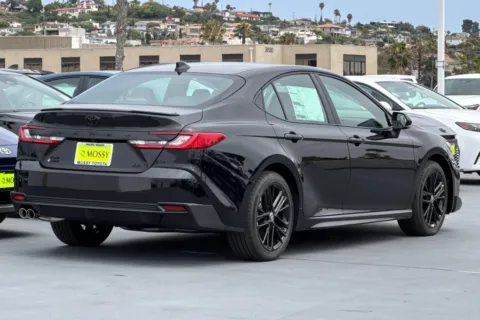 More photos of 2025 Toyota Camry SE at Mossy Toyota, CA