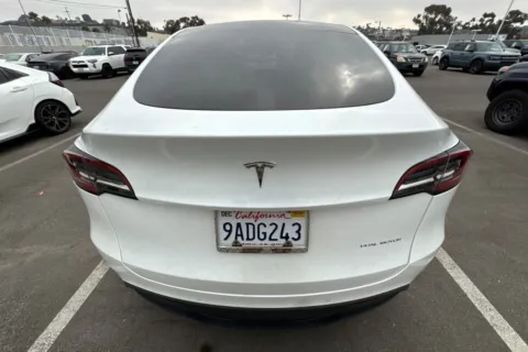 More photos of 2022 Tesla Model Y Long Range at Mossy Toyota, CA