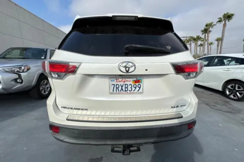 More photos of 2016 Toyota Highlander XLE V6 at Mossy Toyota, CA