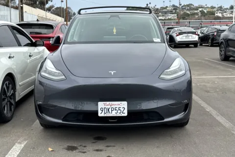 More photos of 2022 Tesla Model Y Long Range at Mossy Toyota, CA