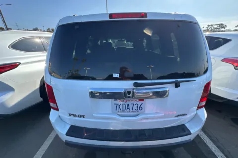 More photos of 2009 Honda Pilot EX-L at Mossy Toyota, CA