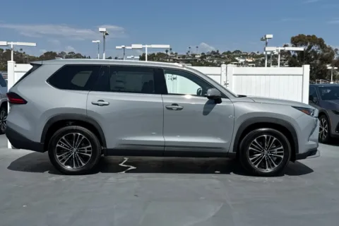 Another view of 2025 Toyota Grand Highlander Hybrid MAX Platinum for sale in San Diego, CA at Mossy Toyota