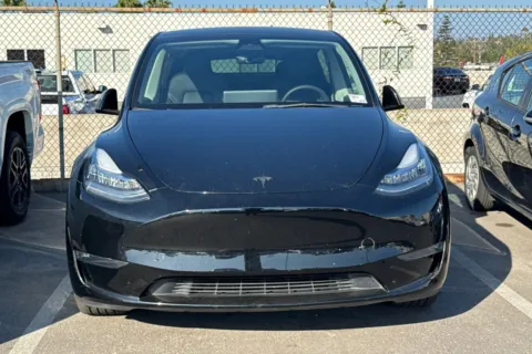 More photos of 2023 Tesla Model Y Long Range at Mossy Toyota, CA