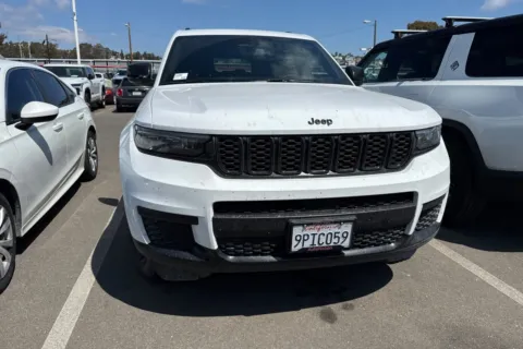 More photos of 2024 Jeep Grand Cherokee L Altitude at Mossy Toyota, CA