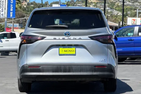 More photos of 2023 Toyota Sienna LE at Mossy Toyota, CA